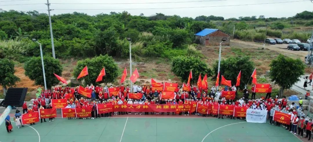 植树添绿 | CA88官方网站集团党支部参与义务植树活动，做生态文明实践者