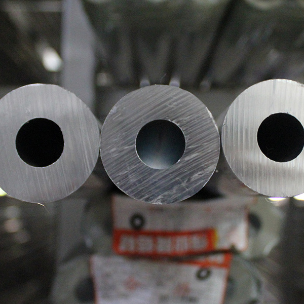 weiye aluminium profile 6063-T6 aluminium round pipe WY42-18