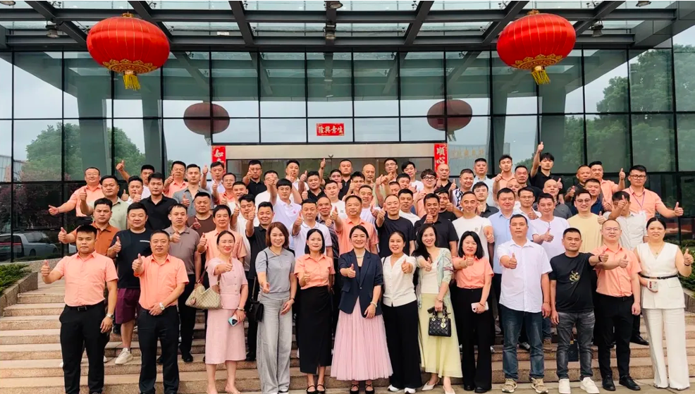 聚力 创新 致远|广东CA88官方网站集团2026年经销商年中总结暨高质量发展大会圆满落幕！